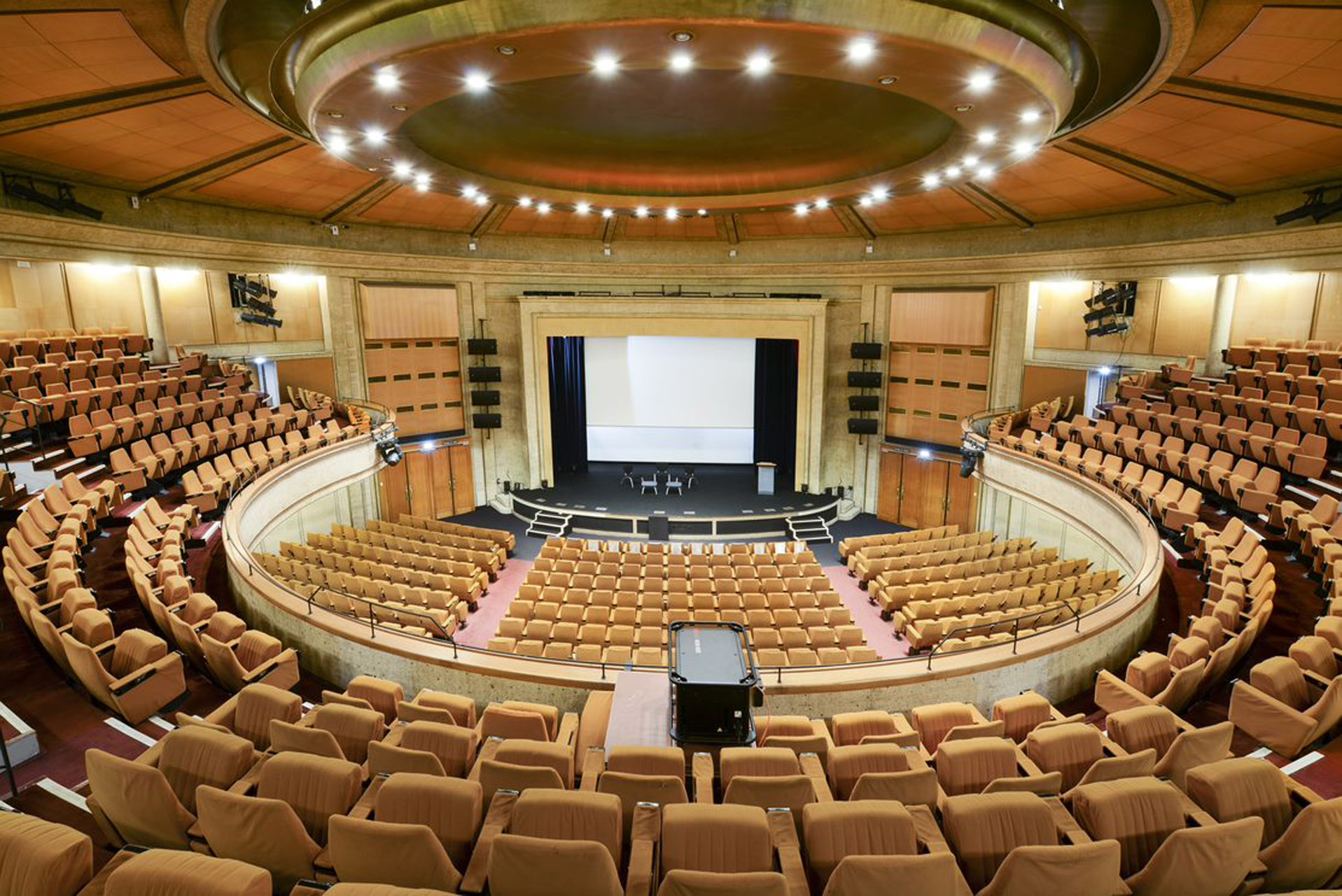 Amphi-Richelieu-vue-du-balcon-central